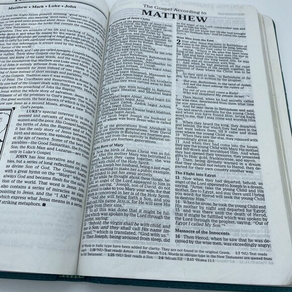 Holy Bible New King James Version 1990 Softcover Fair Condition Teal Green - Picture 13 of 16